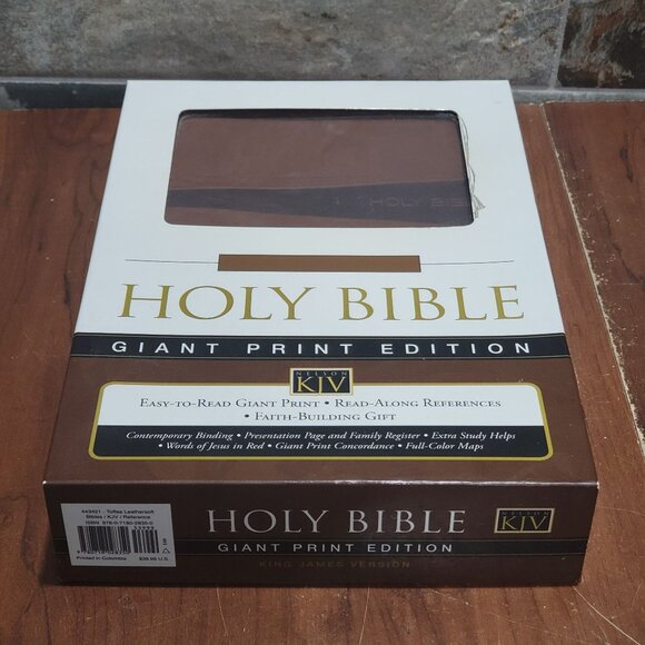 Holy Bible Giant Print Edition KJV - Picture 2 of 16